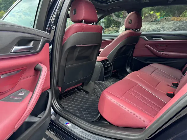 BMW 5 Series — Фото автомобиля 10