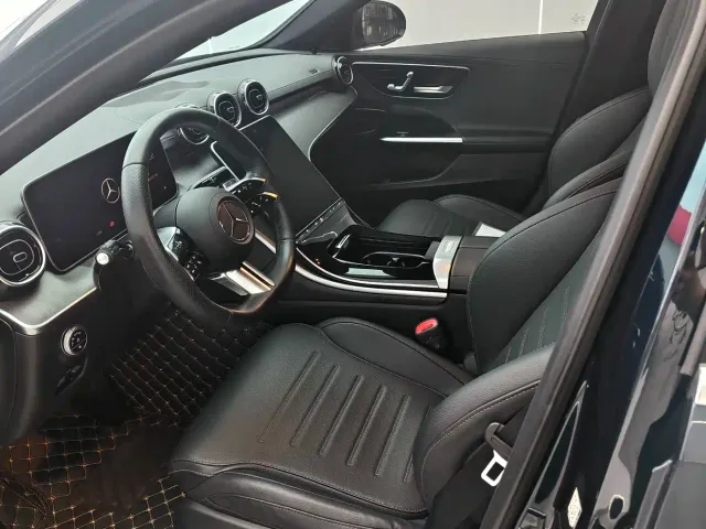 Mercedes-Benz C-Class — Фото автомобиля 9