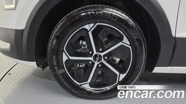 Kia Niro The All New — Фото автомобиля 5