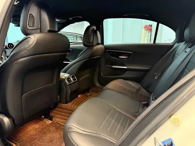 Mercedes-Benz C-Class — Фото автомобиля 13
