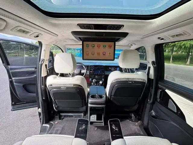 GAC Trumpchi E9 — Фото автомобиля 5
