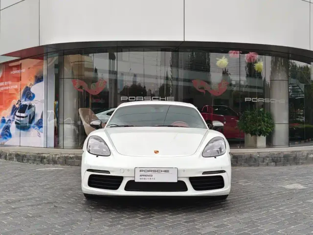 Porsche 718 — Фото автомобиля 2
