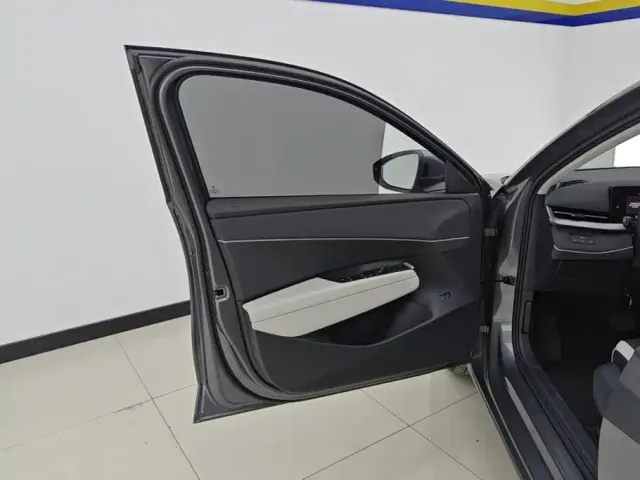 Volkswagen Sagitar — Фото автомобиля 7