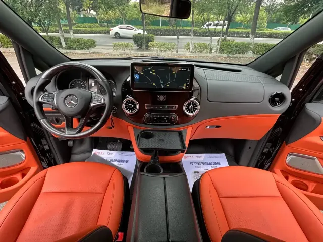 Mercedes-Benz Vito 2023 2.0T Elite 7-Seater — Фото автомобиля 9