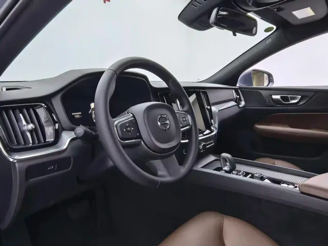 Volvo S60 — Фото автомобиля 15