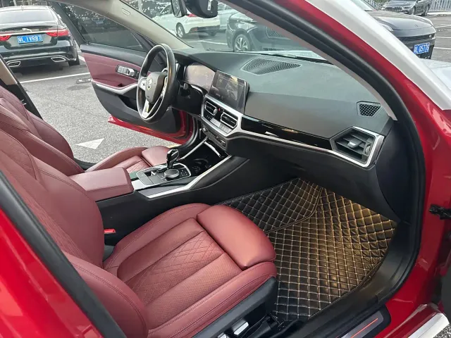 BMW 3 Series — Фото автомобиля 9
