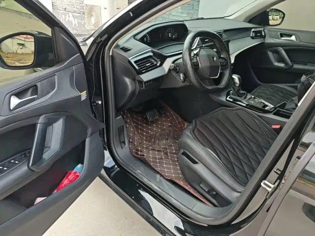 Peugeot 408 — Фото автомобиля 15