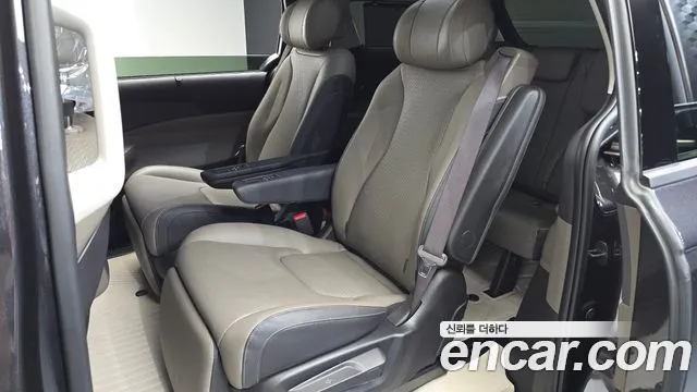 Kia Canival Новый Carnival 4 поколение Дизель 7 мест Noblesse — Фото автомобиля 11