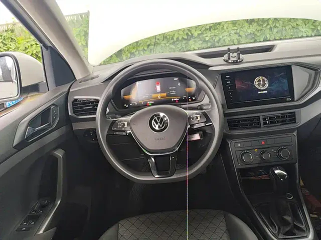 Volkswagen T-Cross — Фото автомобиля 10