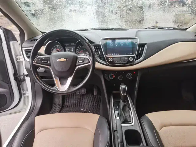 Chevrolet Monza — Фото автомобиля 7