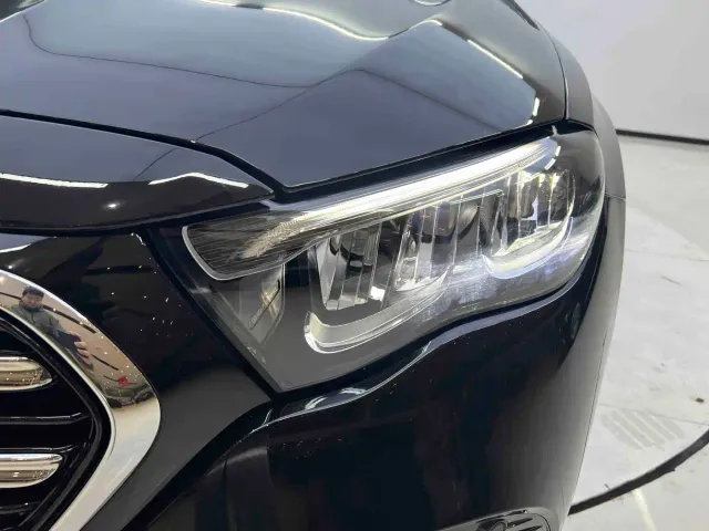 Mercedes-Benz E-Class — Фото автомобиля 7