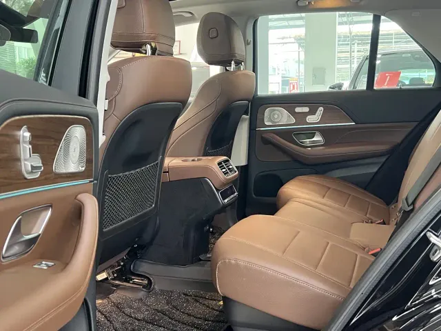 Mercedes-Benz GLE-Class — Фото автомобиля 13