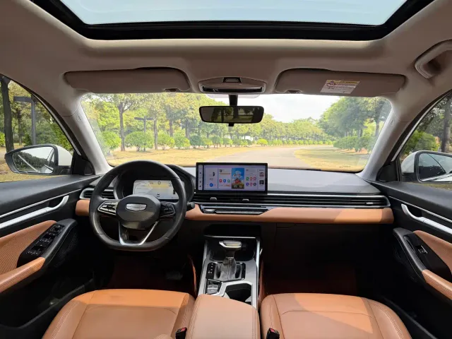 Geely Emgrand — Фото автомобиля 11
