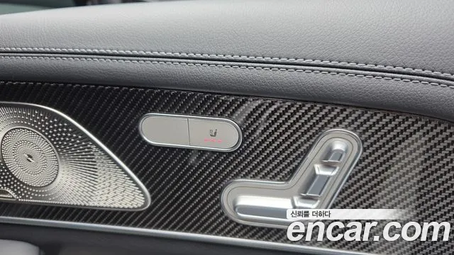 Mercedes-Benz GLE-Class — Фото автомобиля 21