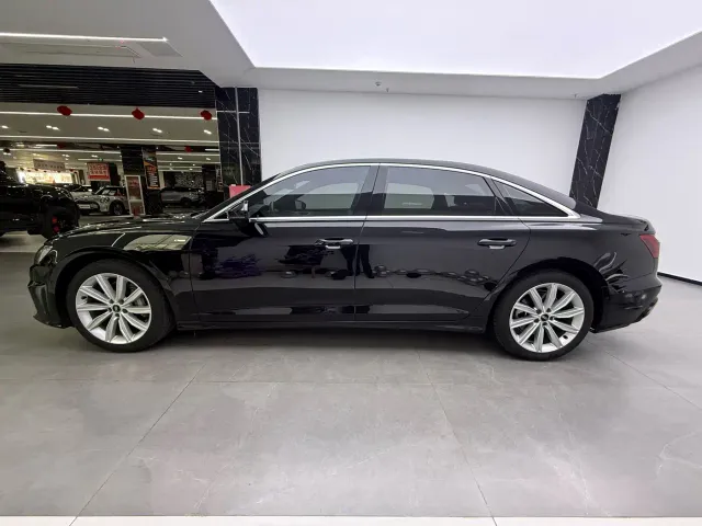 Audi A6L — Фото автомобиля 9