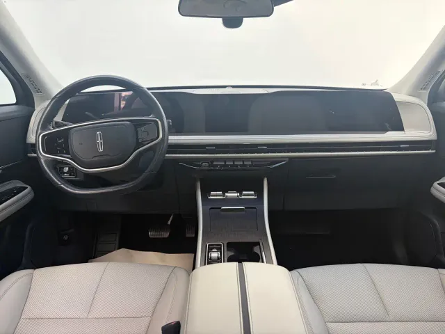 Lincoln Corsair — Фото автомобиля 12