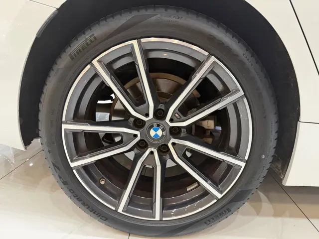 BMW 3 Series — Фото автомобиля 22