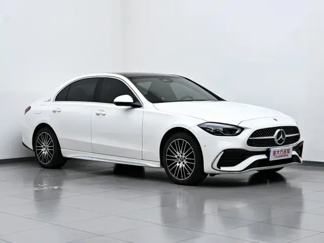 Mercedes-Benz C-Class — Фото автомобиля 4