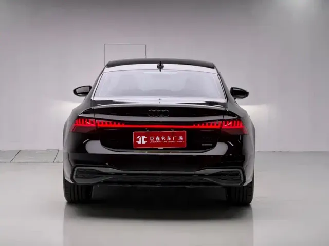Audi A7L — Фото автомобиля 6