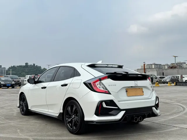 Honda Civic — Фото автомобиля 15