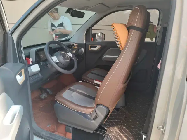 Wuling Hongguang Mini EV — Фото автомобиля 11