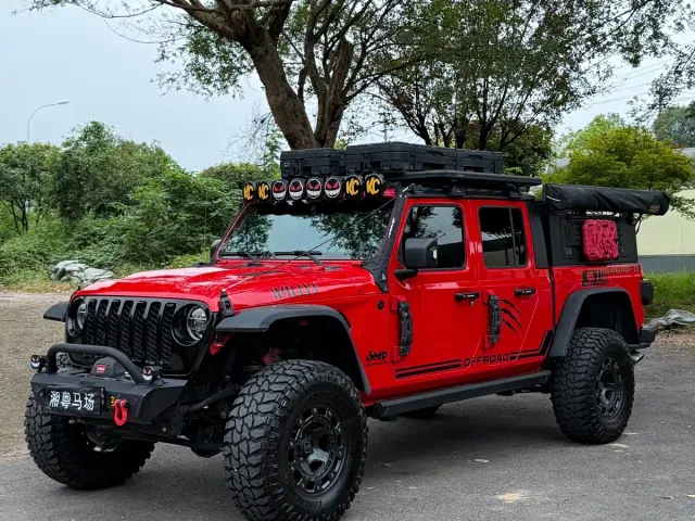 Jeep Gladiator 2022 3.6L Pioneer Edition — Фото автомобиля 8