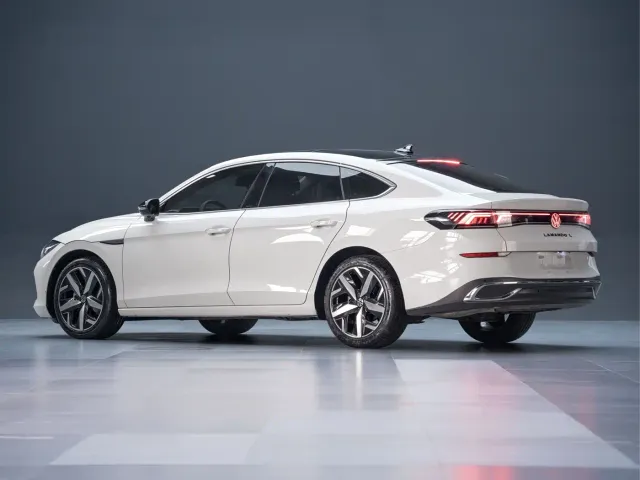 Volkswagen Lamando — Фото автомобиля 6