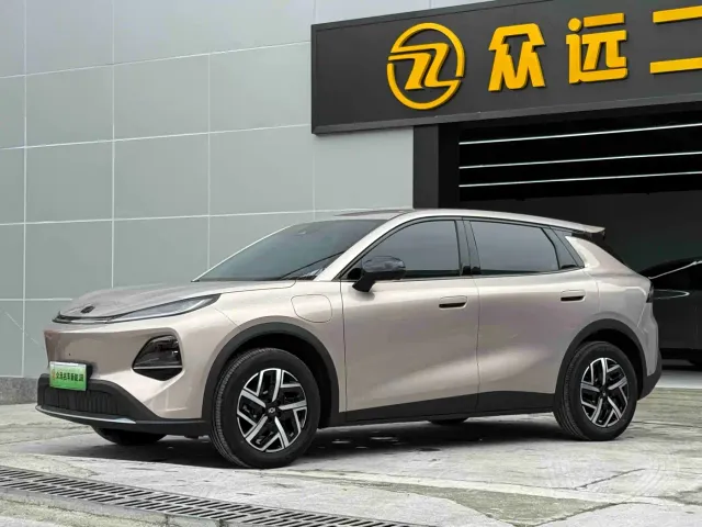 Changan Qiyuan Q05 — Фото автомобиля 2