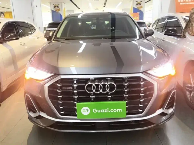 Audi Q3 — Фото автомобиля 2