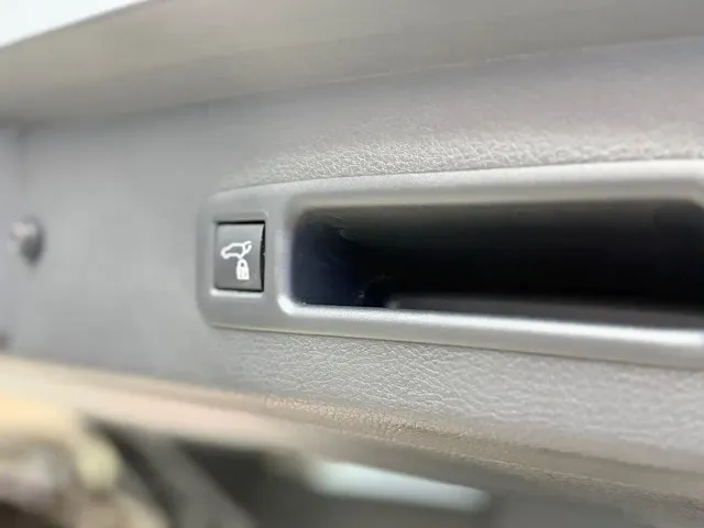 Toyota Sienna — Фото автомобиля 12