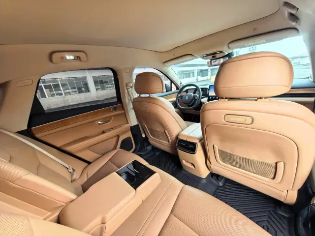 Aito M5 — Фото автомобиля 18