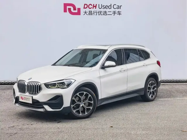Фотография автомобиля — BMW X1