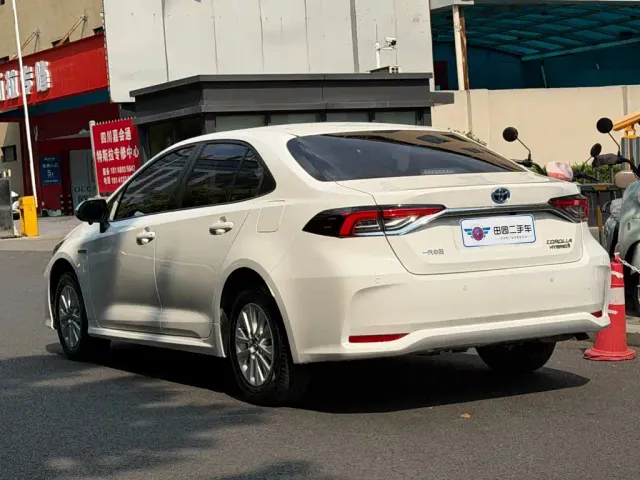 Toyota Corolla — Фото автомобиля 4