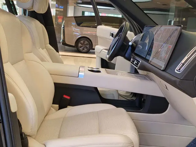 Li Auto L7 — Фото автомобиля 20