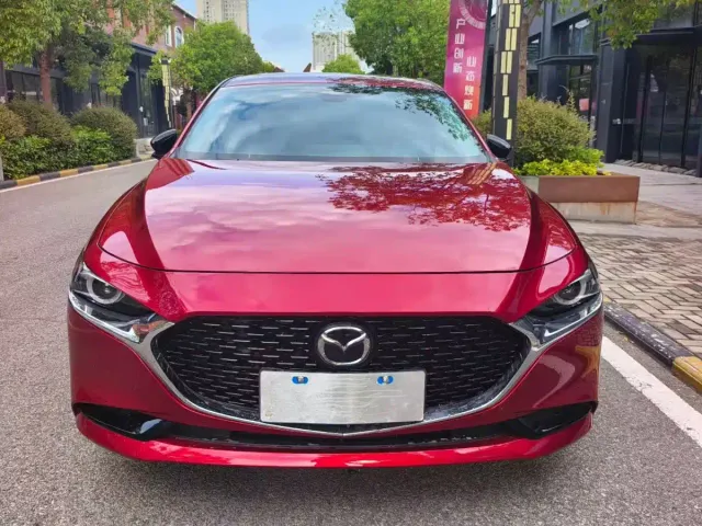 Mazda Axela — Фото автомобиля 2