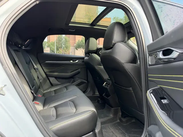 Geely Xingrui — Фото автомобиля 8