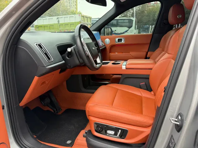 Li Auto L9 — Фото автомобиля 4