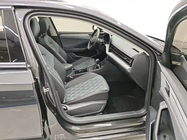 Volkswagen Sagitar — Фото автомобиля 8