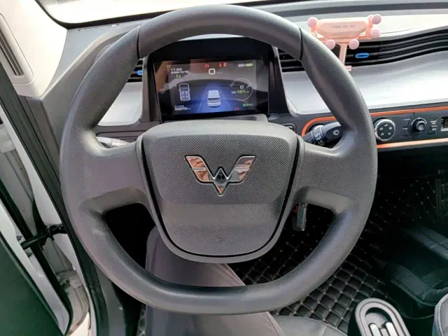 Wuling Hongguang Mini EV — Фото автомобиля 10