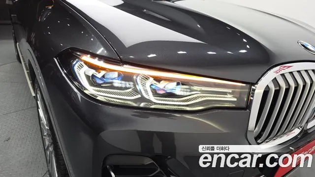 BMW X7 — Фото автомобиля 19