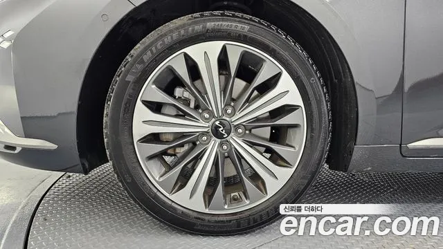 Kia K8 2.5 Бензин 2WD — Фото автомобиля 5