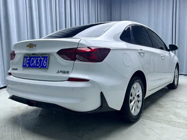 Chevrolet Monza — Фото автомобиля 18