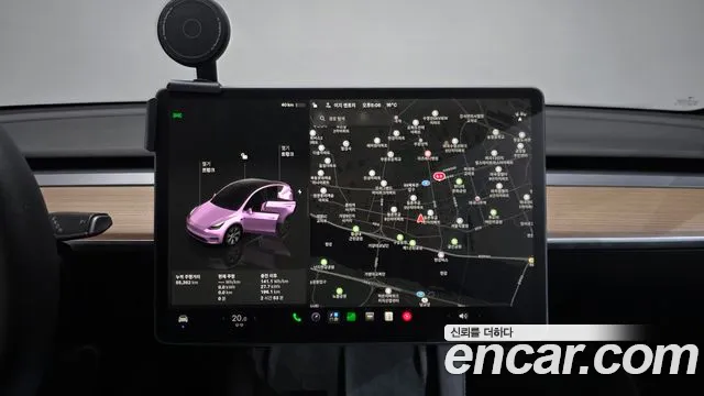 Tesla Model Y — Фото автомобиля 20