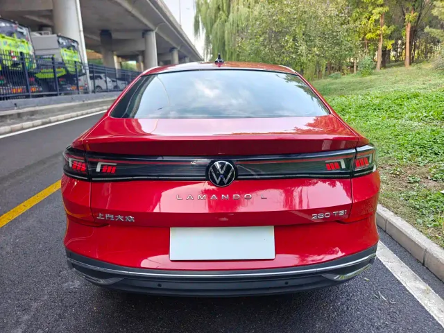 Volkswagen Lamando — Фото автомобиля 4
