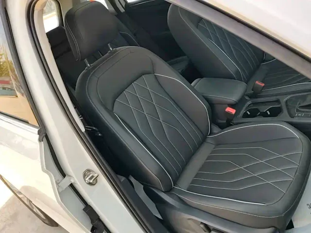 Volkswagen Tiguan L — Фото автомобиля 24