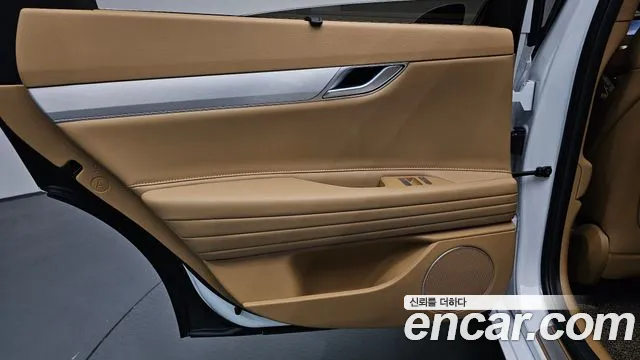 Genesis G80 Бензин 2.5 турбо AWD — Фото автомобиля 19