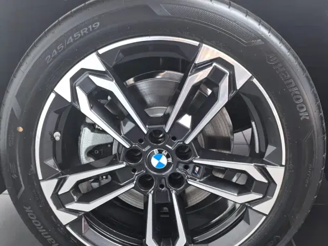 BMW X1 — Фото автомобиля 12
