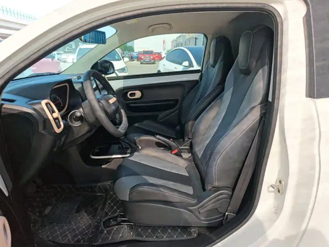 Roewe Clever — Фото автомобиля 14