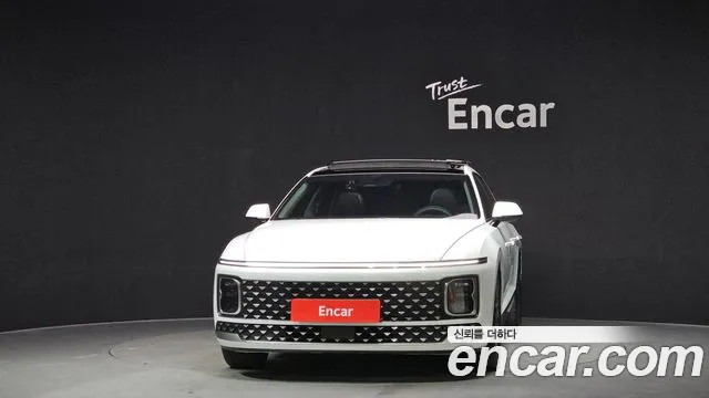 Hyundai Grandeur Grandeur (GN7) 2.5 Бензин 2WD — Фото автомобиля 3