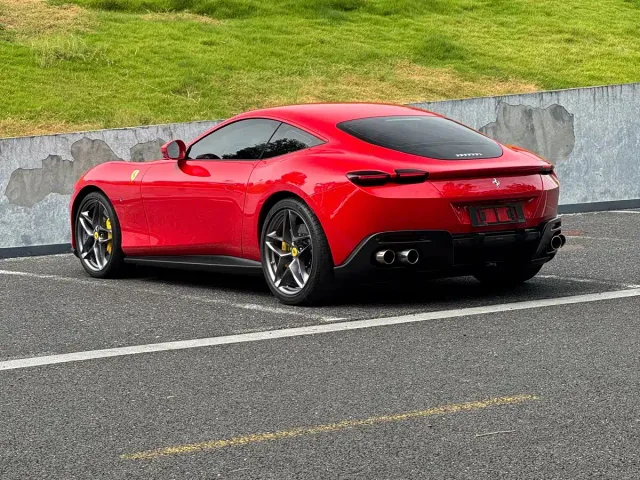 Ferrari Roma — Фото автомобиля 9